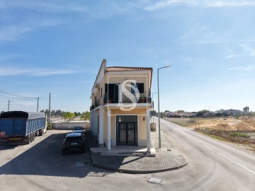 Moradia T4 para Venda em Salvaterra de Magos e Foros de Salvaterra