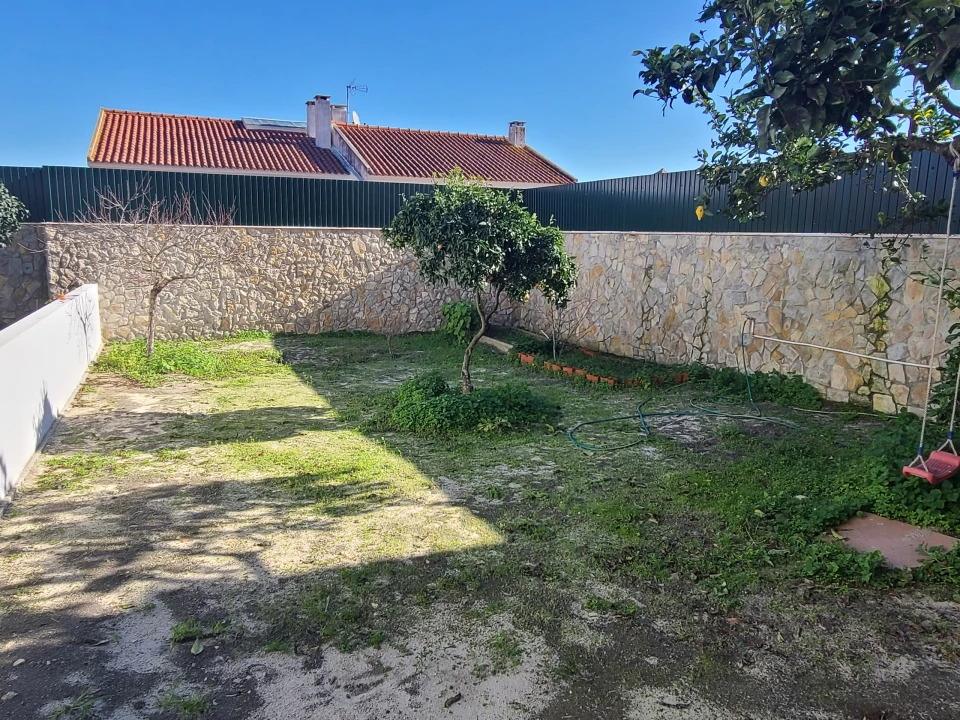 Moradia T3 para Venda em Aveiras de Baixo Foto 40