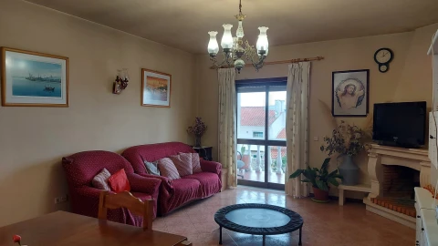 Moradia T3 para Venda em Aveiras de Baixo