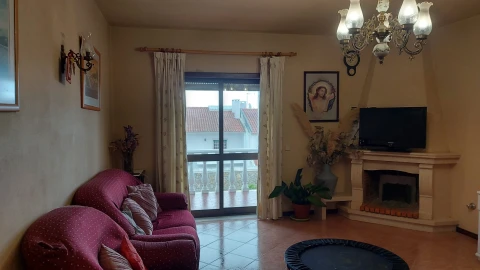 Moradia T3 para Venda em Aveiras de Baixo
