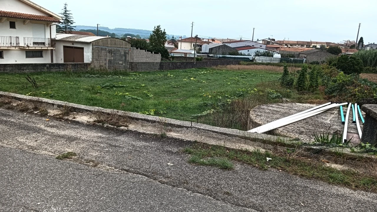 Terreno para Venda em Fermentelos Foto 7