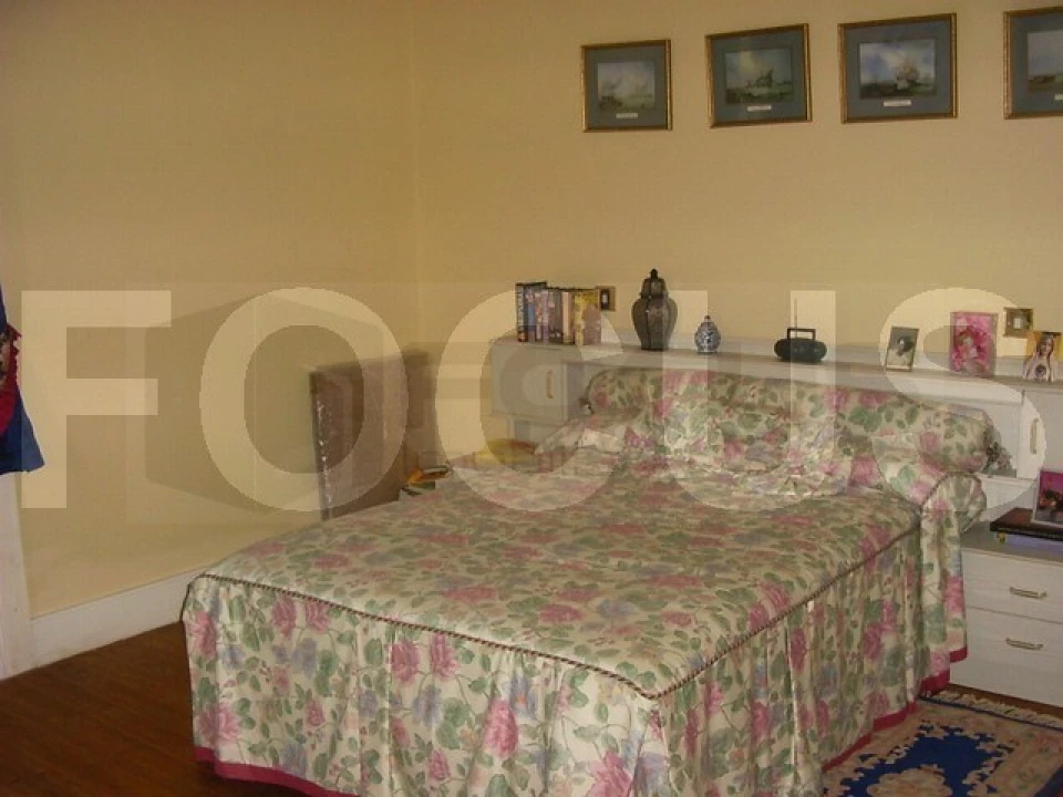 Moradia T5 para Venda em Oiã Foto 13