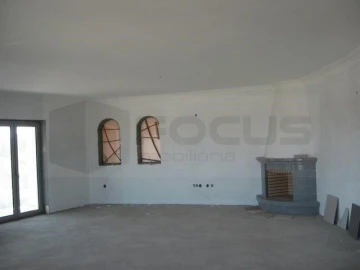 Moradia T3 para Venda em Eixo e Eirol