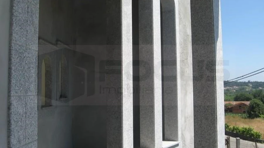 Moradia T3 para Venda em Eixo e Eirol