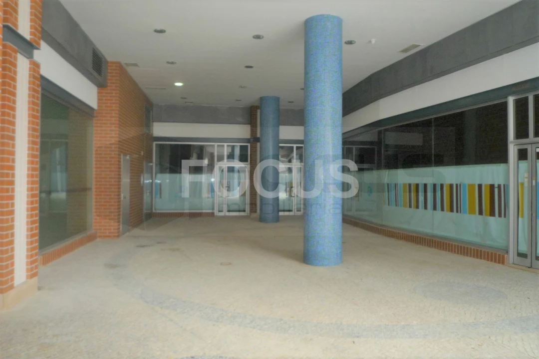 Loja para Arrendamento em Glória e Vera Cruz Foto 1