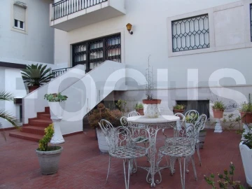 Moradia T6 para Venda em Glória e Vera Cruz