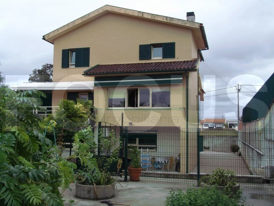 Moradia T4 para Venda em São Bernardo Foto 2