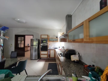 Moradia T4 para Venda em São Bernardo