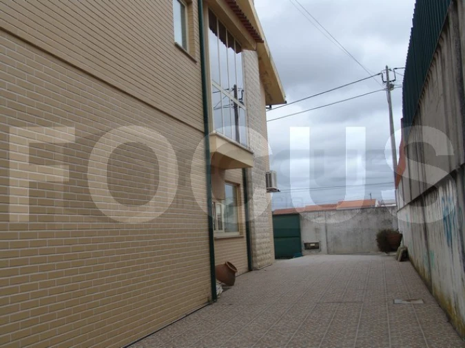 Moradia T4 para Venda em São Bernardo Foto 4