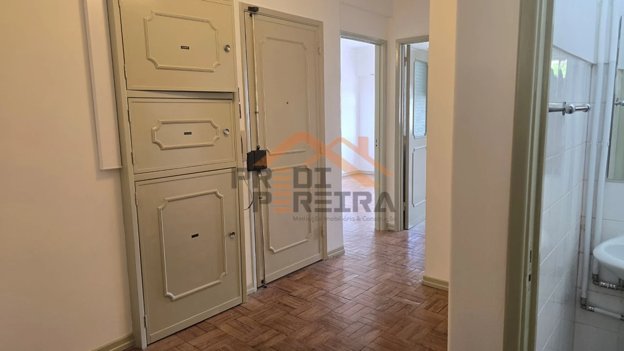 Apartamento T3 para Arrendamento em Odivelas Foto 9