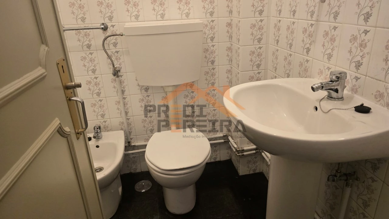 Apartamento T3 para Arrendamento em Odivelas Foto 12