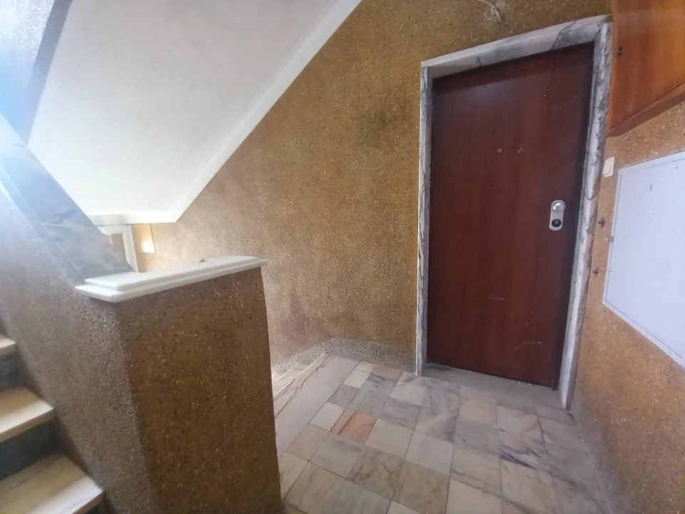 Apartamento T2 para Venda em Carregado e Cadafais Foto 24