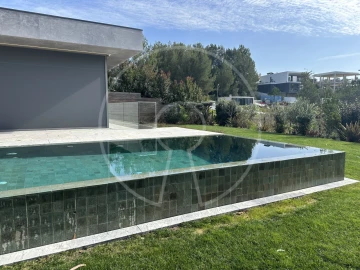 Moradia T4 para Venda em Alcabideche