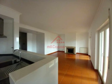 Apartamento T1 para Arrendamento em Turcifal
