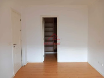 Apartamento T1 para Arrendamento em Turcifal