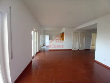 Apartamento T1 para Arrendamento em Turcifal