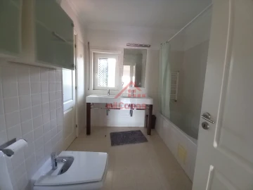 Apartamento T1 para Arrendamento em Turcifal