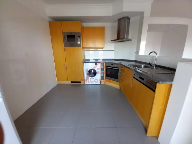 Apartamento T1 para Arrendamento em Turcifal Foto 10