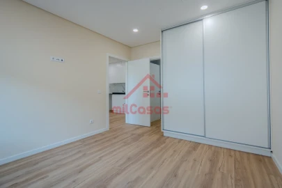 Apartamento T1 para Venda em Vilar