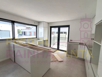 Moradia T4 para Venda em Tavarede