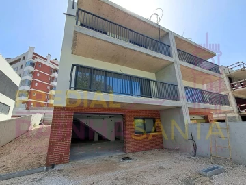 Moradia T4 para Venda em Tavarede