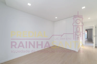 Moradia T4 para Venda em Tavarede