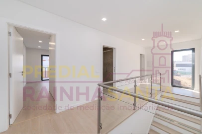 Moradia T4 para Venda em Tavarede