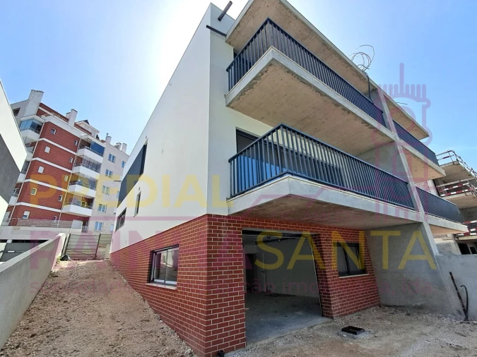 Moradia T4 para Venda em Tavarede Foto 15