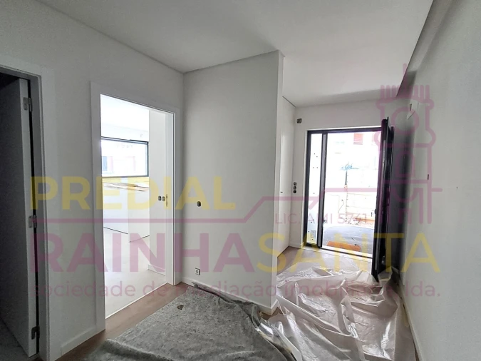 Moradia T4 para Venda em Tavarede Foto 29