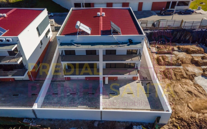 Moradia T4 para Venda em Tavarede Foto 32