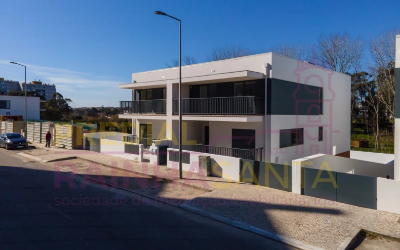 Moradia T4 para Venda em Tavarede Foto 2