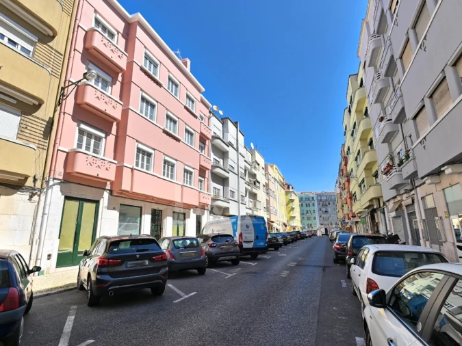 Apartamento T3 para Venda em Arroios Foto 24