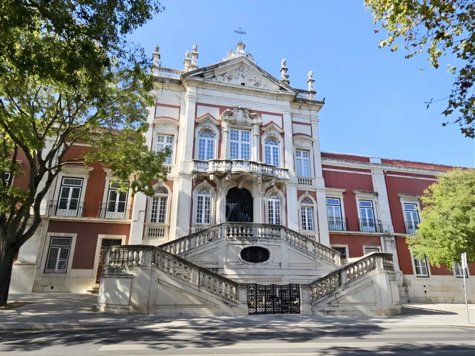 Apartamento T2 para Venda em Arroios Foto 15