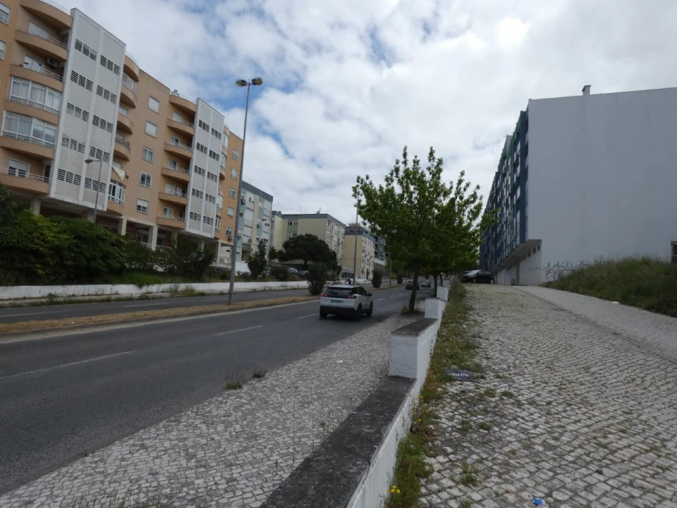 Apartamento T3 para Venda em Caparica e Trafaria Foto 37