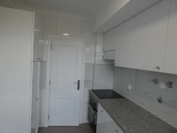 Apartamento T3 para Venda em Caparica e Trafaria