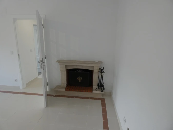 Apartamento T3 para Venda em Caparica e Trafaria Foto 4