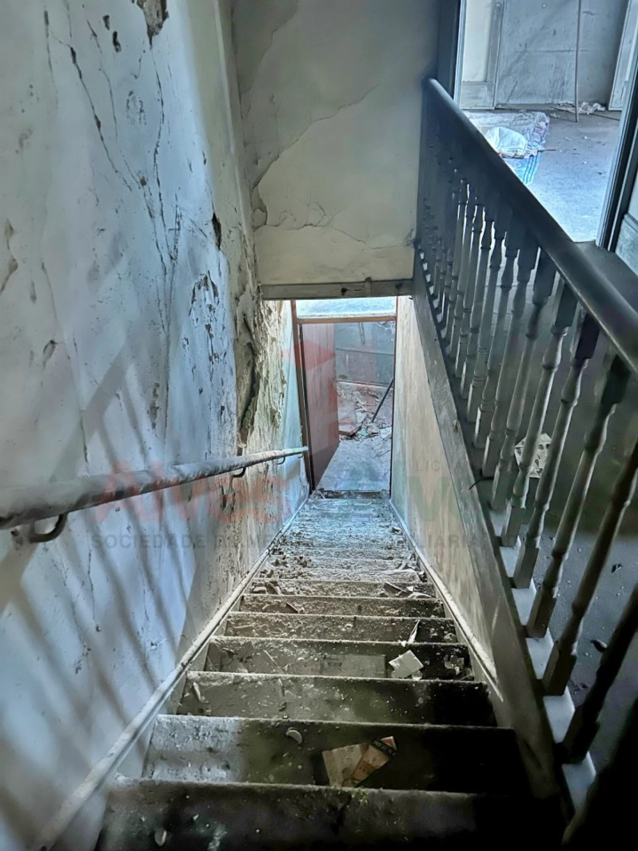 Armazém para Venda em Milheiros Foto 11