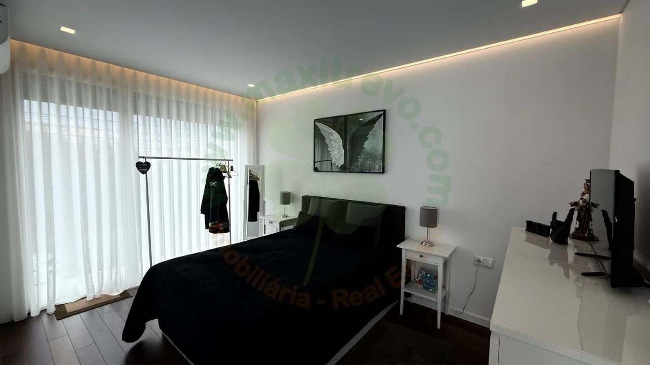 Moradia T4 para Venda em Charneca de Caparica e Sobreda Foto 41