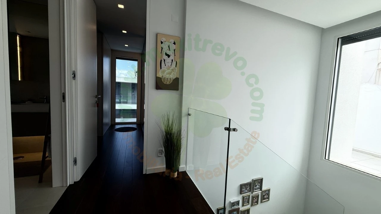 Moradia T4 para Venda em Charneca de Caparica e Sobreda Foto 23