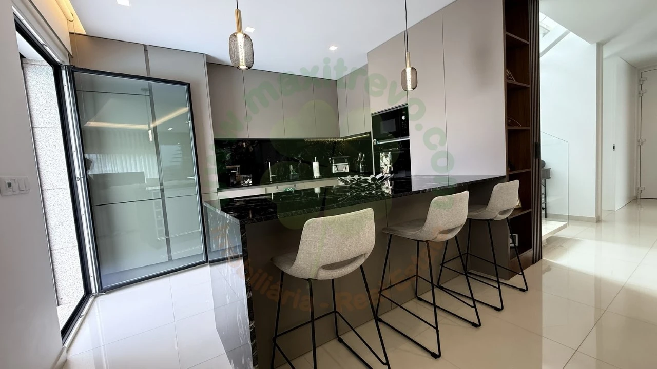 Moradia T4 para Venda em Charneca de Caparica e Sobreda Foto 12