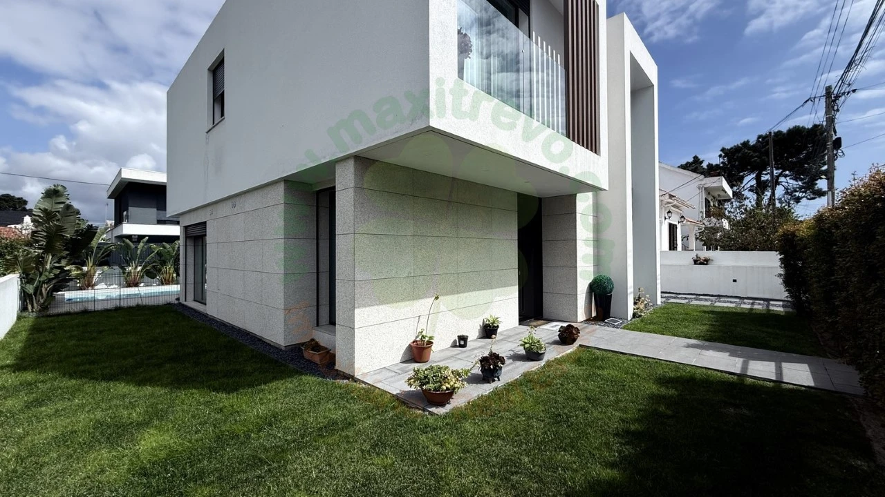 Moradia T4 para Venda em Charneca de Caparica e Sobreda Foto 3