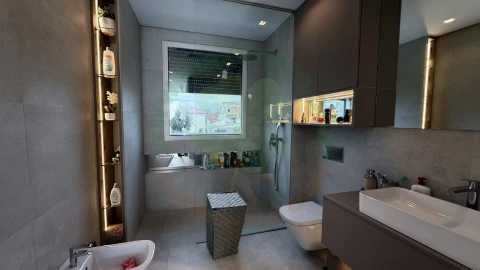 Moradia T4 para Venda em Charneca de Caparica e Sobreda