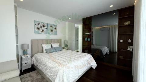 Moradia T4 para Venda em Charneca de Caparica e Sobreda