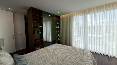 Moradia T4 para Venda em Charneca de Caparica e Sobreda