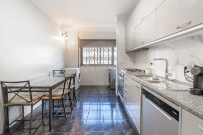 Apartamento T2 para Venda em Avintes