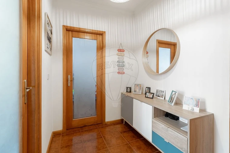 Apartamento T2 para Venda em Avintes Foto 8
