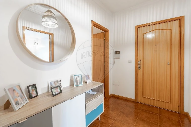 Apartamento T2 para Venda em Avintes Foto 4