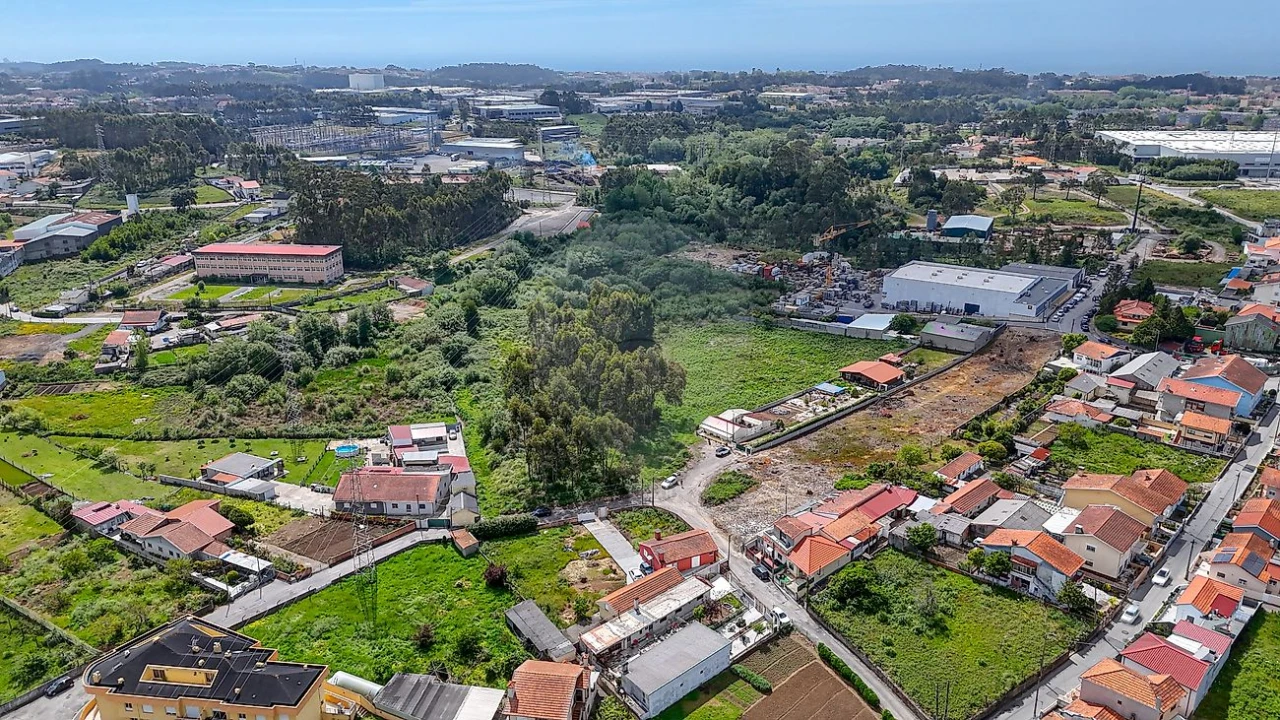 Moradia T1 para Venda em Canelas Foto 12