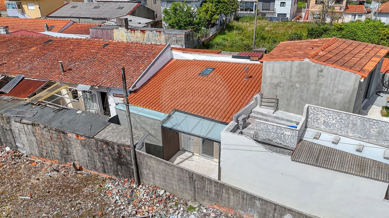 Moradia T1 para Venda em Canelas Foto 1