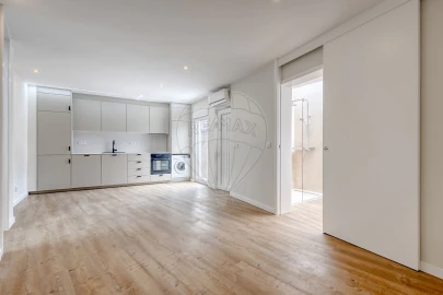 Moradia T1 para Venda em Canelas